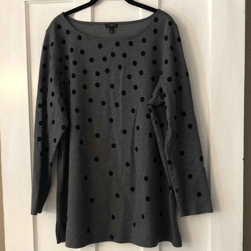 Woman’s long sleeve top